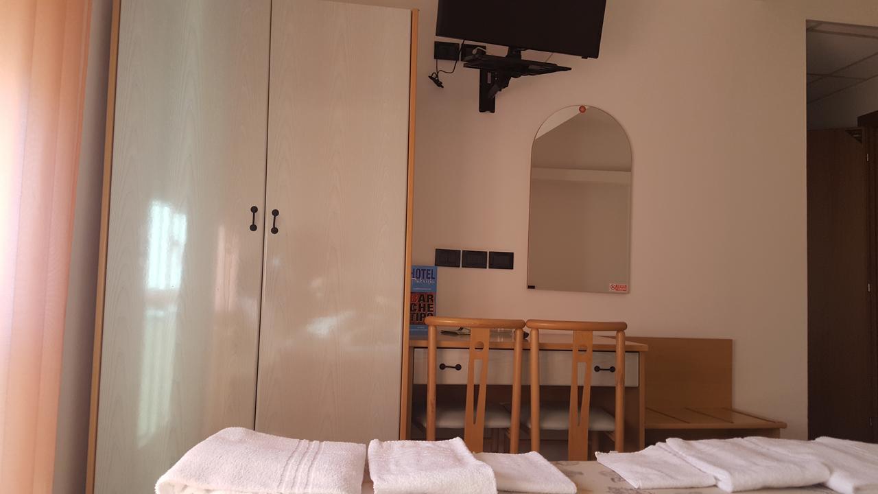 Hotel Patrizia Senigallia Zimmer foto